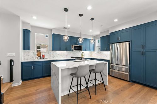 10423 Adamson Way, San Diego, CA, 92126-3090 | Card Image