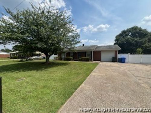 1447 Gairloch Dr, Fayetteville, NC, 28304-0318 | Card Image