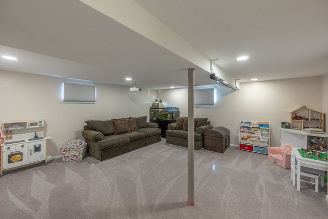 526 Gamble Dr, House other with 3 bedrooms, 2 bathrooms and 2 parking in Lisle IL | Image 9