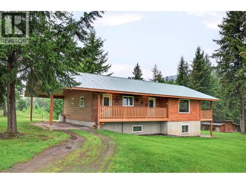 2496 Pye Rd, Clearwater, BC, V0E3A0 | Card Image