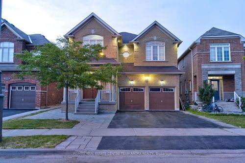 8 Constance St, Brampton, ON, L6P3G4 | Card Image