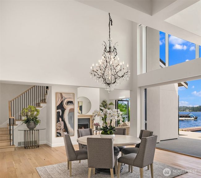 8620 N Mercer Way, House other with 5 bedrooms, 5 bathrooms and 3 parking in Mercer Island WA | Image 5