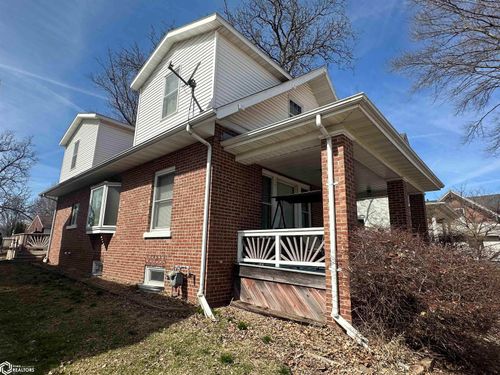 407 S Gunnison St, Burlington, IA, 52601-4148 | Card Image