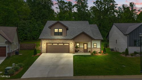235 Winston Pl, Johnson City, TN, 37615-2586 | Card Image