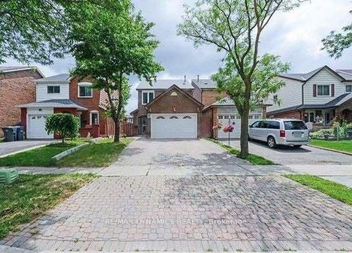 7 Slater Cir, Brampton, ON, L6X2S7 | Card Image