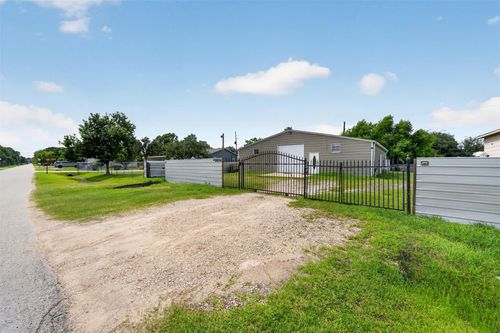 2213 Ellis Dr, Rosharon, TX, 77583-3974 | Card Image