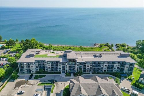 327-35 Southshore Cres, Stoney Creek, ON, L8E0J2 | Card Image