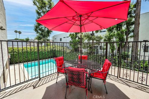 unit-16-11100 Acama St, Studio City, CA, 91602-3074 | Card Image