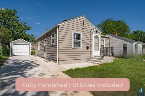 1219 S Glendale Ave Avenue, Sioux Falls, SD, 57105 | Card Image
