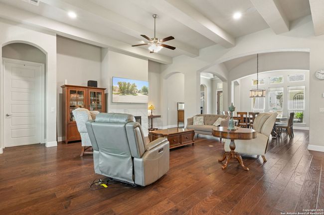 30336 Setterfeld Cir, House other with 4 bedrooms, 5 bathrooms and null parking in Fair Oaks Ranch TX | Image 8