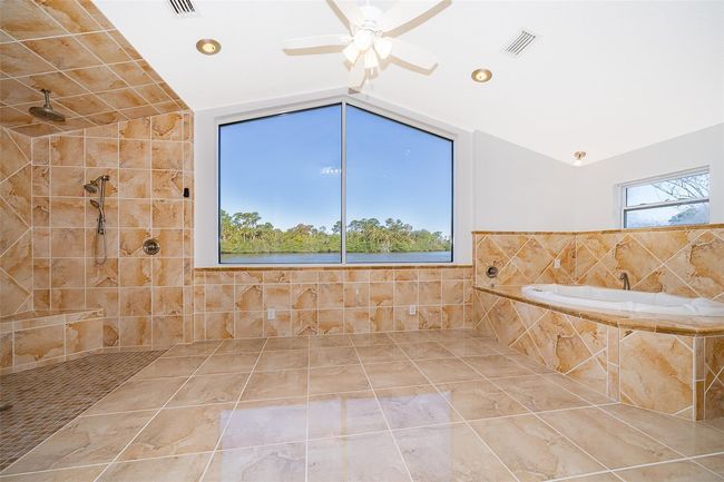 372 Rest Haven Rd, House other with 4 bedrooms, 4 bathrooms and null parking in Geneva FL | Image 21