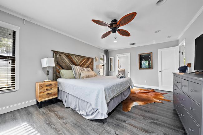 556 Sw Rustic Cir, House other with 3 bedrooms, 2 bathrooms and null parking in Stuart FL | Image 32