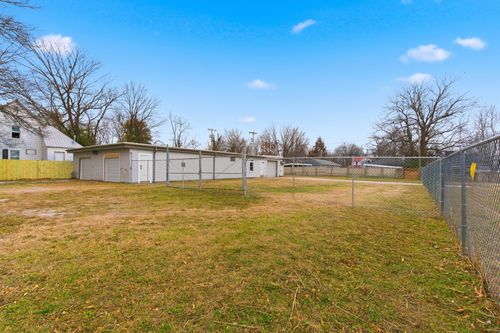 1424 E Florida St, SPRINGFIELD, MO, 65803-3920 | Card Image