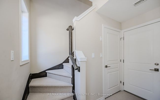 1 Cheps Lane, House attached with 3 bedrooms, 2 bathrooms and 1 parking in Ancaster ON | Image 6
