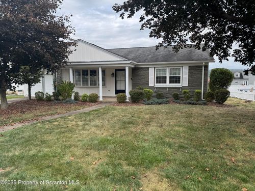 207 Eleanor St, Peckville, PA, 18452-1205 | Card Image