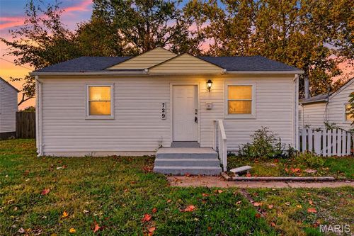 729 Beardsley Court, Ferguson, MO, 63135 | Card Image