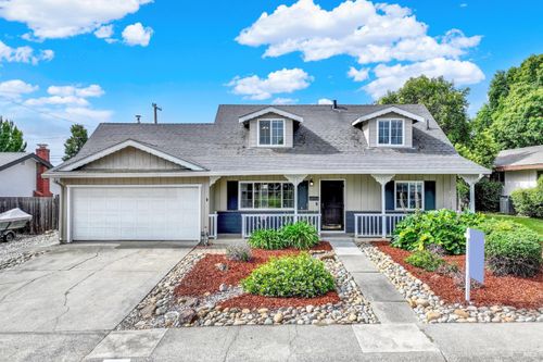 573 Westwood Court, Vacaville, CA, 95688 | Card Image