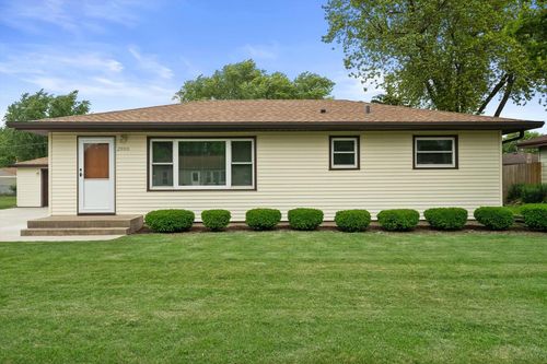 2900 Shady Lane, Caledonia, WI, 53402 | Card Image