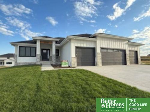 5602 N 213th Ave, Elkhorn, NE, 68022-4995 | Card Image