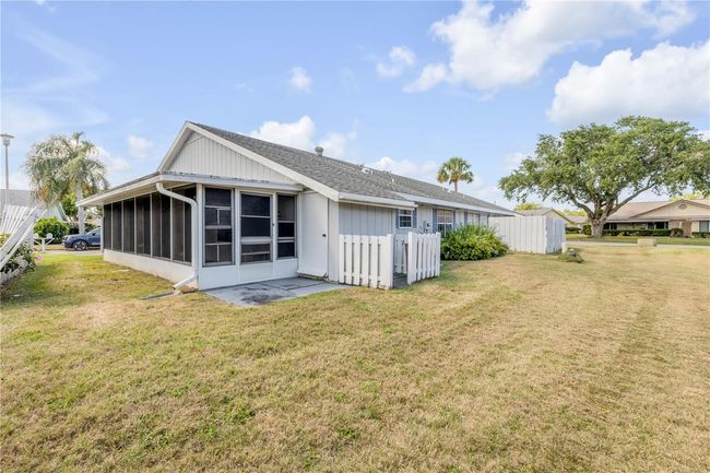 9 Par Dr, Home with 2 bedrooms, 2 bathrooms and null parking in New Smyrna Beach FL | Image 32