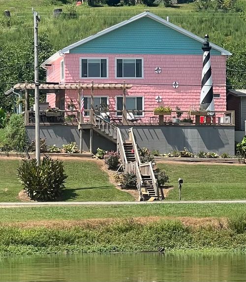 45 Creek View Ln, Waverly, TN, 37185-3412 | Card Image