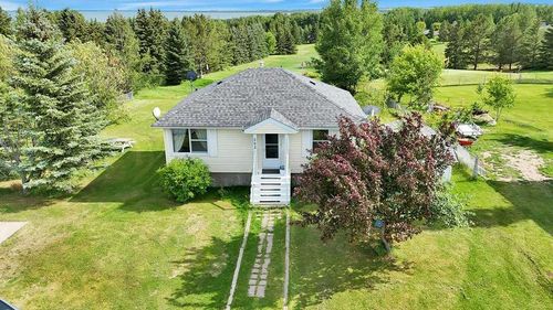 502 Sunnyside 500 Place, Rimbey, AB, T0C2J0 | Card Image