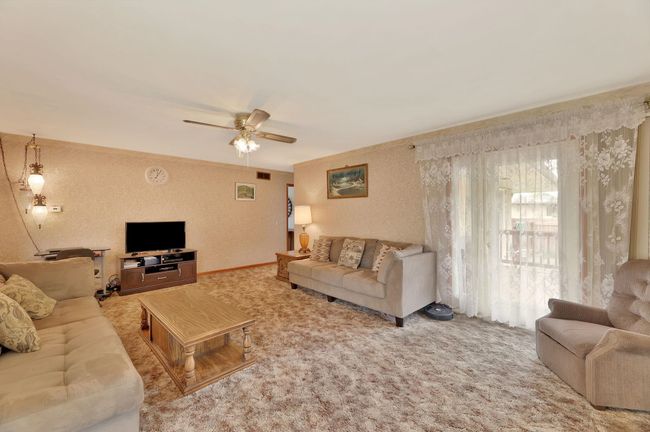 1901 Ohio St, House other with 2 bedrooms, 3 bathrooms and null parking in Augusta KS | Image 5