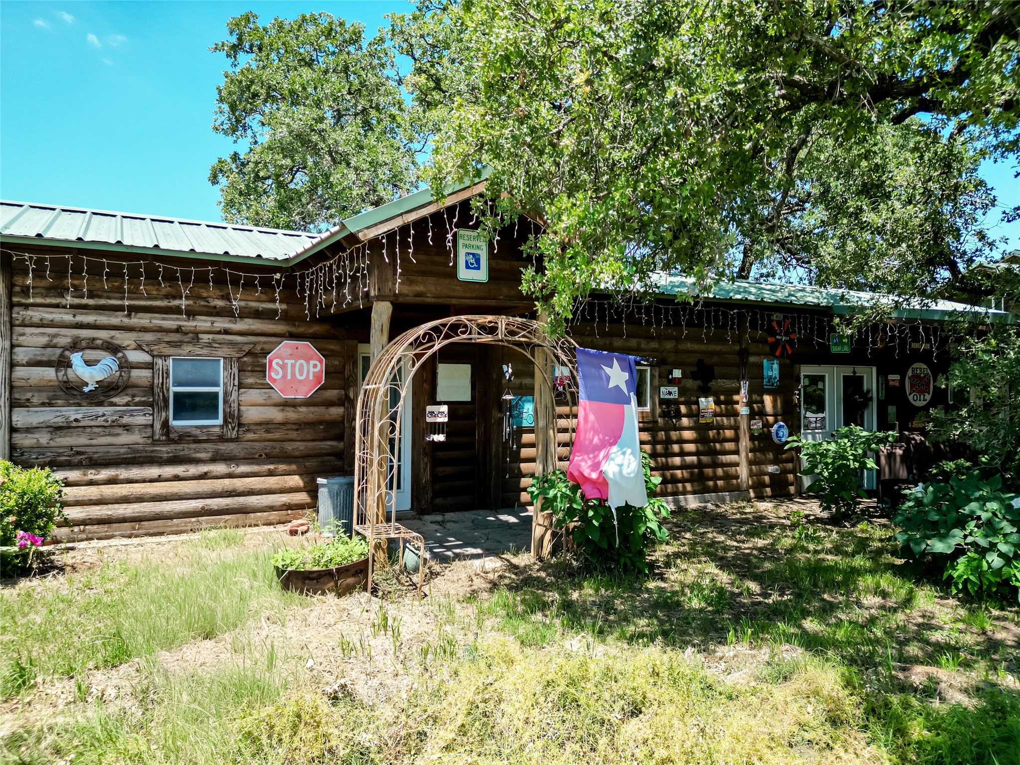 Commercial Sale in Brock