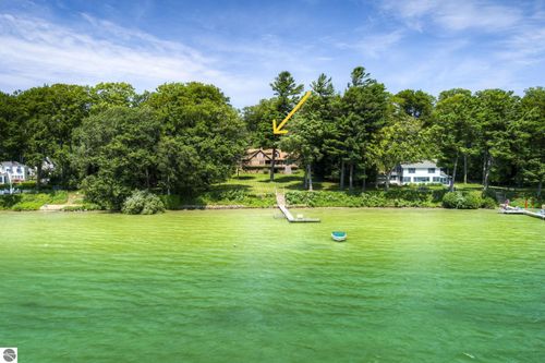 3706a N Manitou Trl W, Leland, MI, 49654-9750 | Card Image