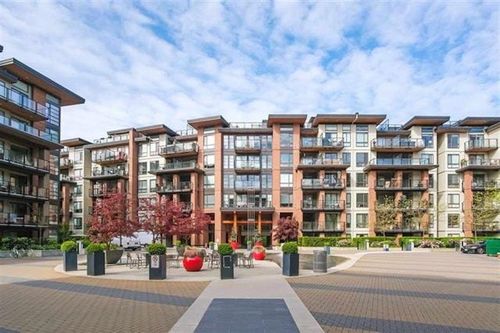 525-723 W 3rd Street, North Vancouver, BC, V7M1G7 | Card Image