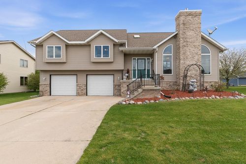 210 Dream Catcher Drive, Kewaskum, WI, 53040 | Card Image