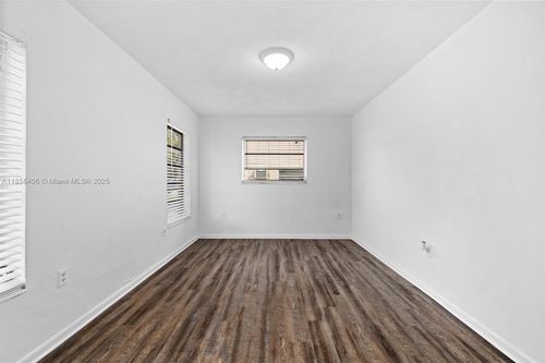 12a-16117 Ne 19th Ct, North Miami Beach, FL, 33162-4813 | Card Image