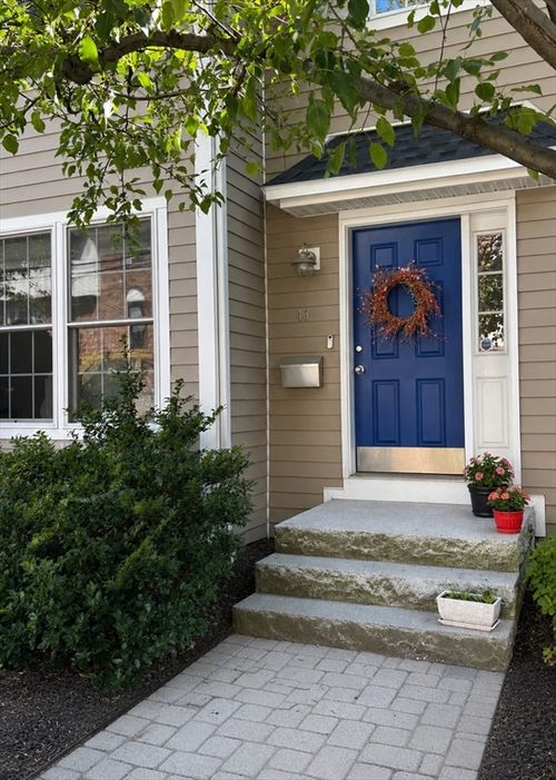 43-43 Leyden St, Boston, MA, 02128-2624 | Card Image