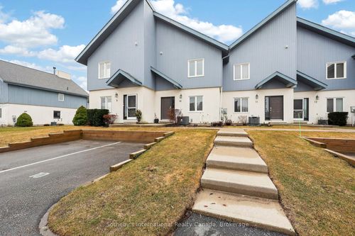 10-110 Kellie'S Way, Blue Mountains, ON, L9Y | Card Image