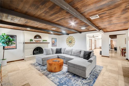 408 Lacy Ln, Las Vegas, NV, 89107-3220 | Card Image