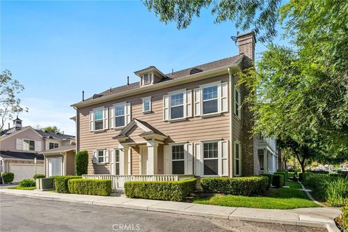 18 Attleboro St, Ladera Ranch, CA, 92694-1064 | Card Image