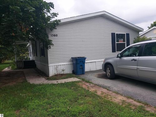 1560 Pauls Place, Traverse City, MI, 49686 | Card Image