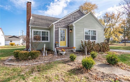 118 N 2nd St, Cowden, IL, 62422-9770 | Card Image