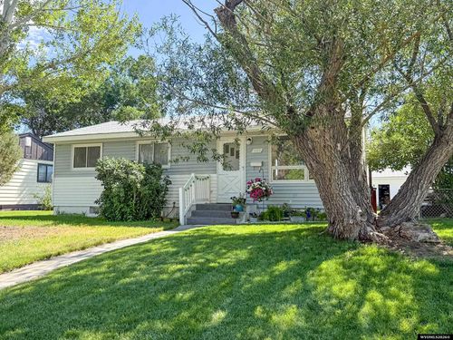 521 N 16th St E, Riverton, WY, 82501-3823 | Card Image