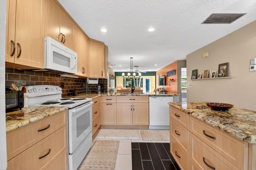 d-13752 Flora Pl, Delray Beach, FL, 33484 | Card Image