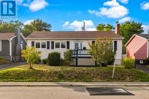 26 Gleneyre St, Saint Johns, NL, A1A2M9 | Card Image