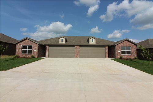 432 Barbet Dr, Centerton, AR, 72719-5070 | Card Image