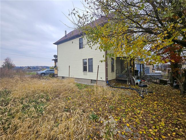 1517 Beaver St, House other with 3 bedrooms, 2 bathrooms and 2 parking in Mckeesport PA | Image 4