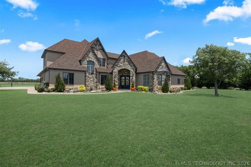 2825 171st St, Bixby, OK, 74008 | Card Image