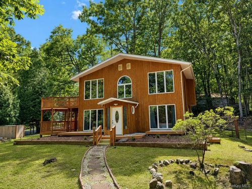 33 Buckingham Cir, Rock Hill, NY, 12775-6332 | Card Image