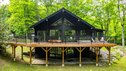 1035 Graydon Lane, Haliburton, ON, K0M1S0 | Card Image