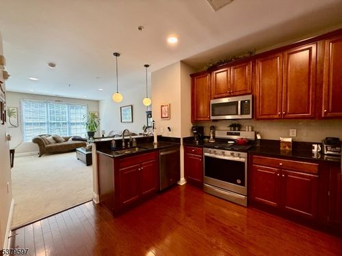 6203-6203 Brookhaven Ct, Riverdale, NJ, 07457-1648 | Card Image