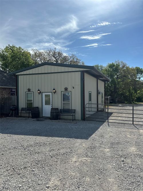 3752 Mambrino Hwy, Granbury, TX, 76048-6659 | Card Image