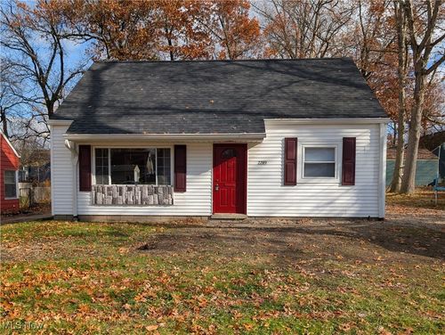 2289 Bailey Rd, Cuyahoga Falls, OH, 44221-3459 | Card Image