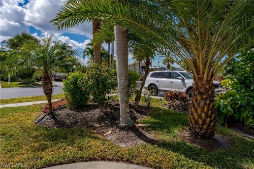 1076 Diamond Lake Cir, NAPLES, FL, 34114-9211 | Card Image